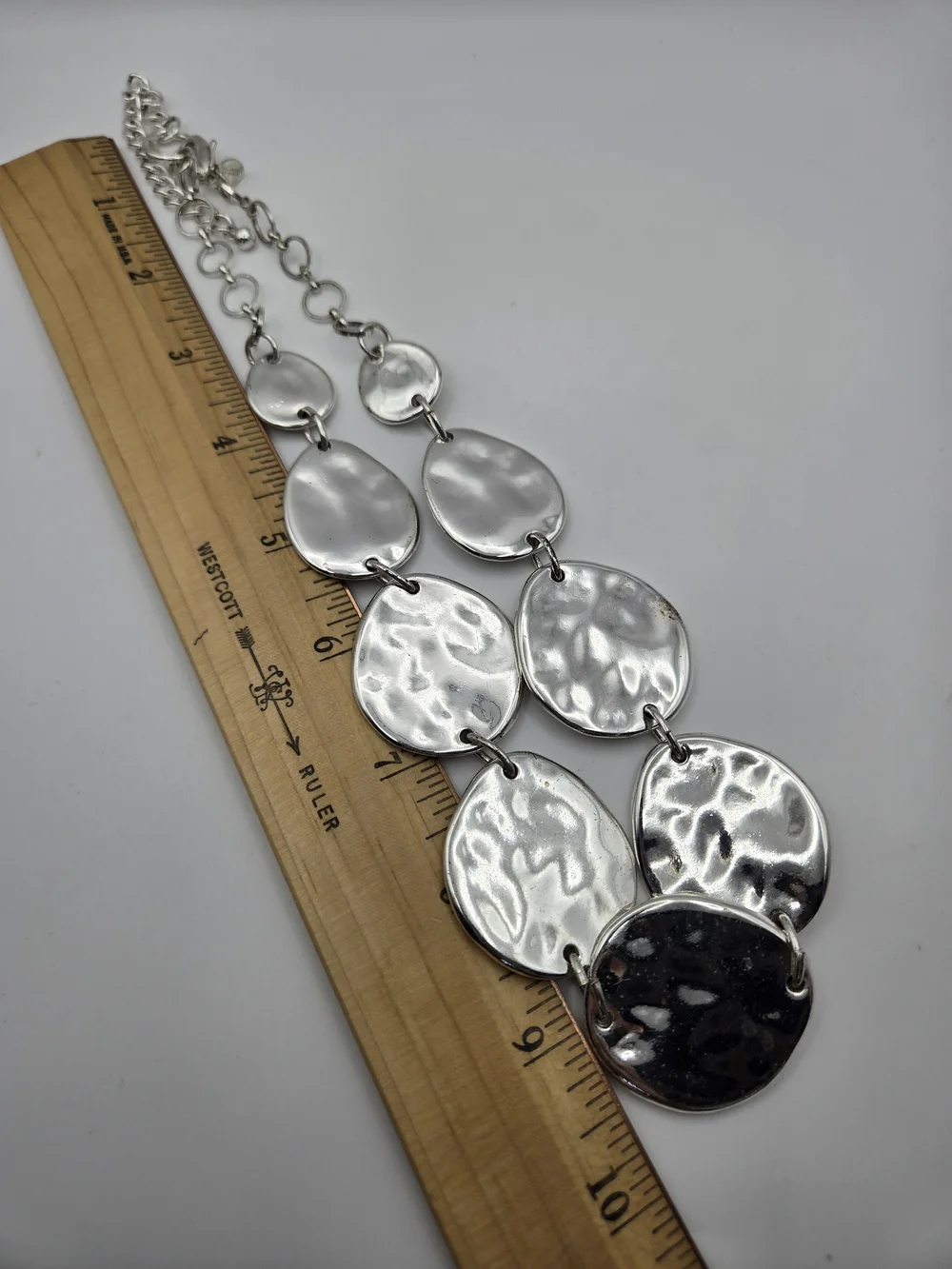 Chico's Silvertone Metal Hammered Disc Necklace Chunky Sculpural Geometric READ